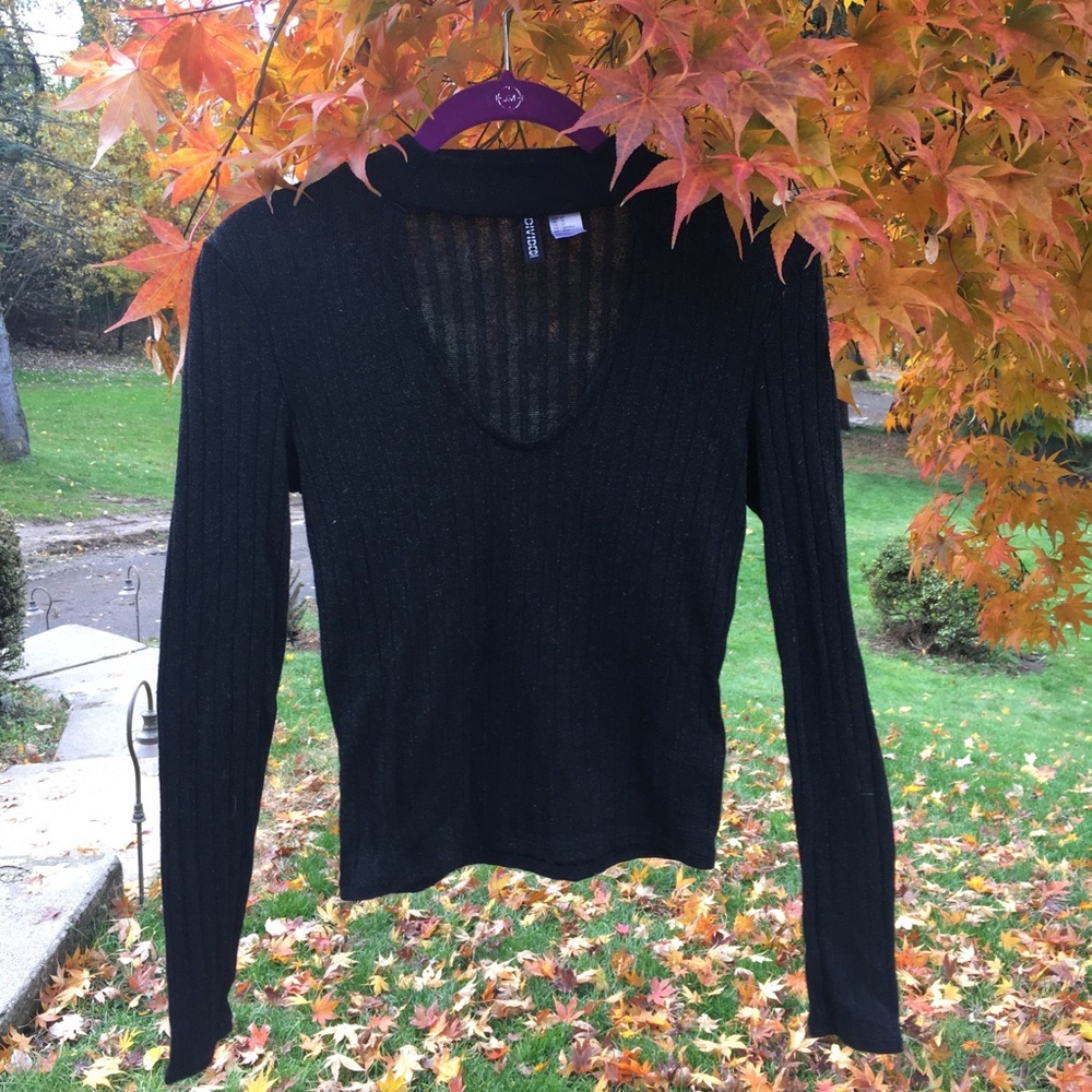 Black Long-sleeve Shirt w/ Open Chest